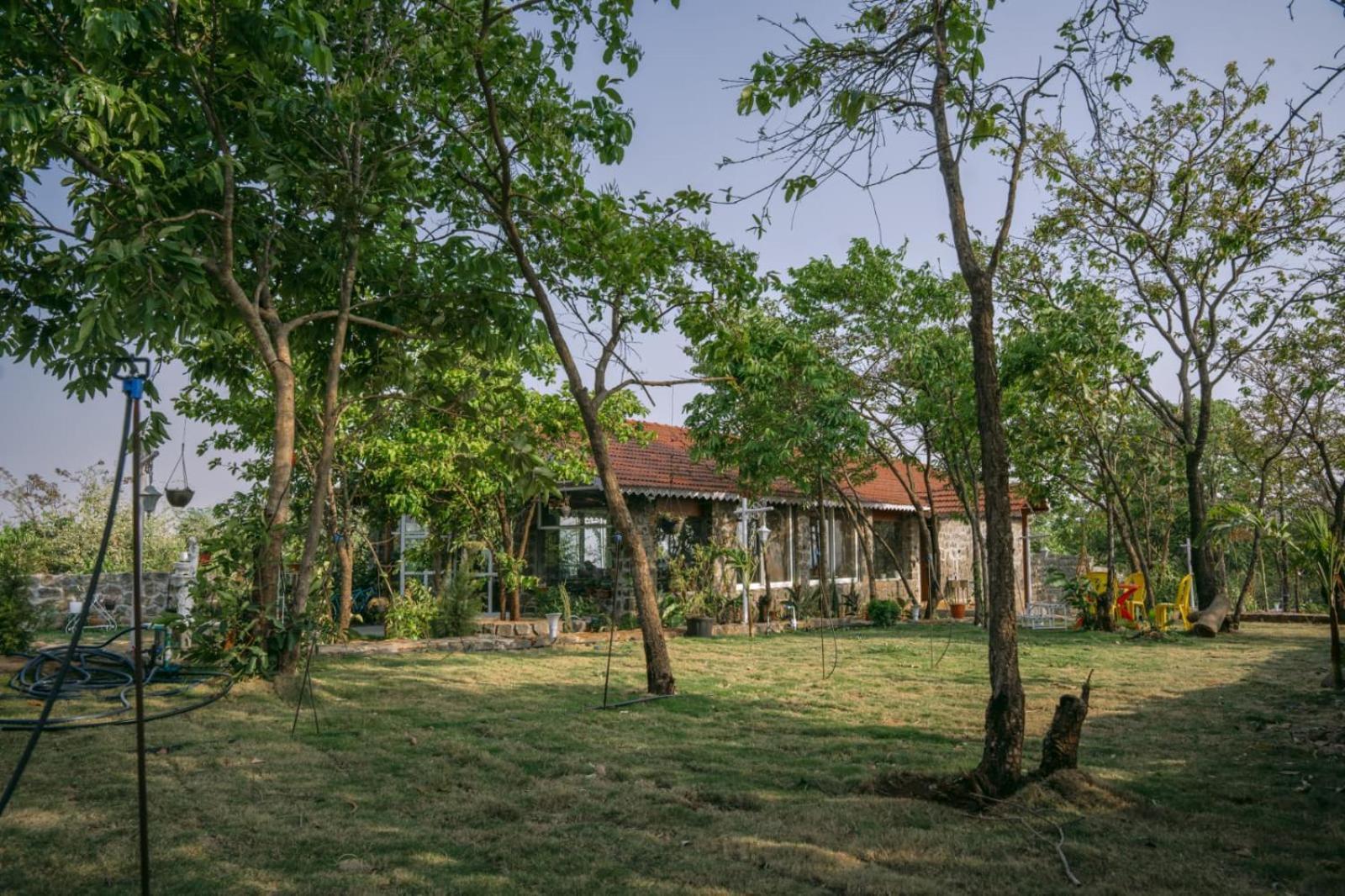 Eshi Resorts And Restaurant - Bhimashankars Jungle Luxury Resort Taleghar Extérieur photo