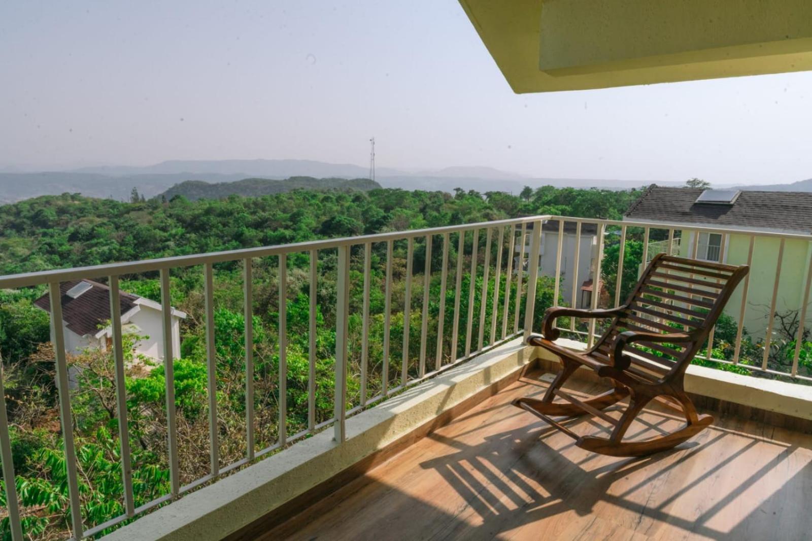 Eshi Resorts And Restaurant - Bhimashankars Jungle Luxury Resort Taleghar Extérieur photo