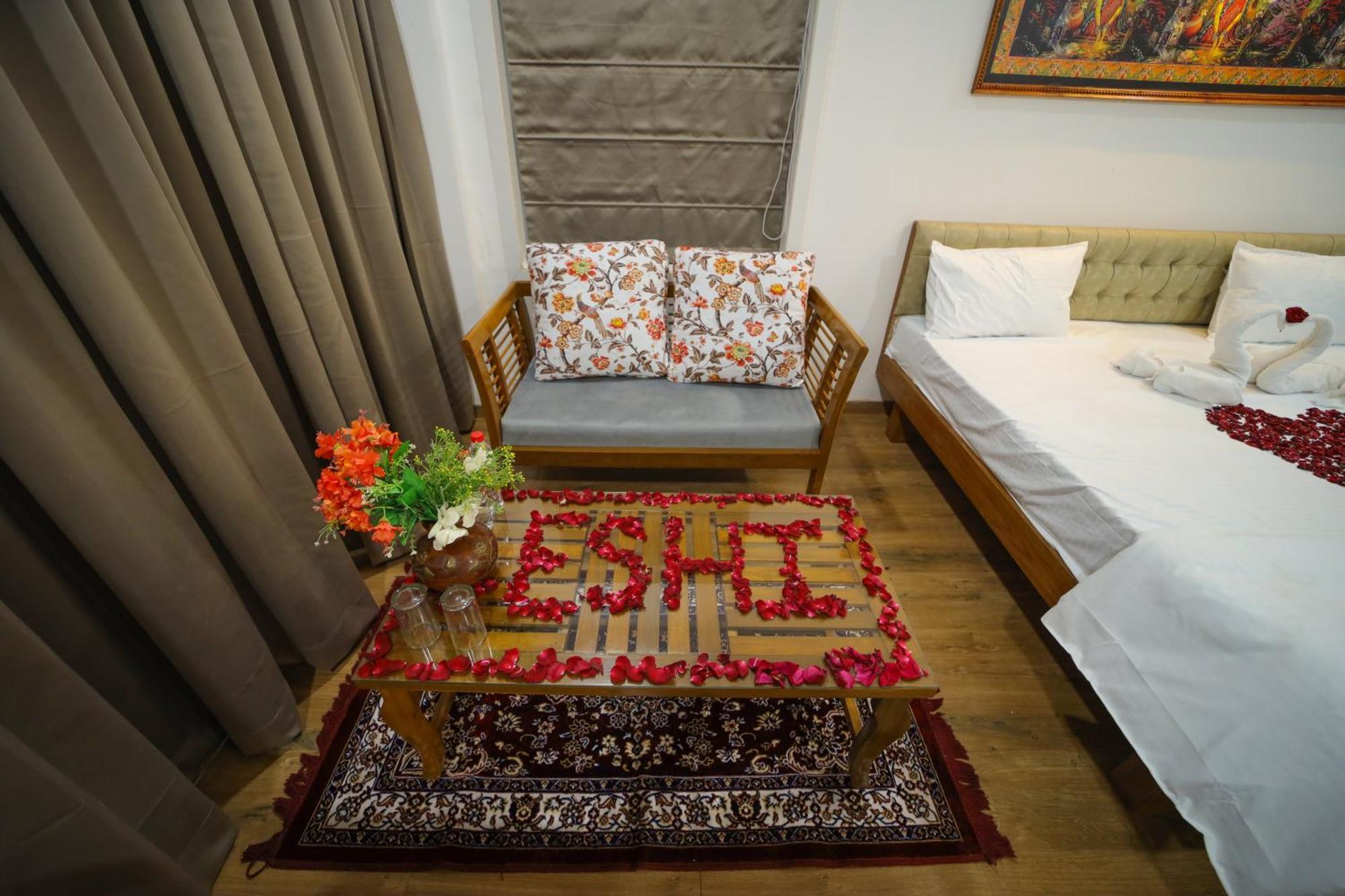 Eshi Resorts And Restaurant - Bhimashankars Jungle Luxury Resort Taleghar Extérieur photo